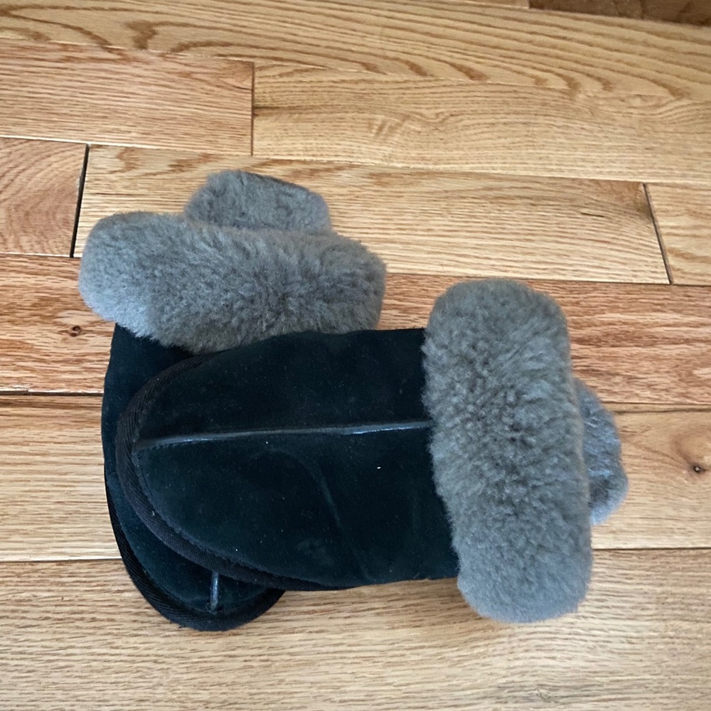 Ugg’s slippers